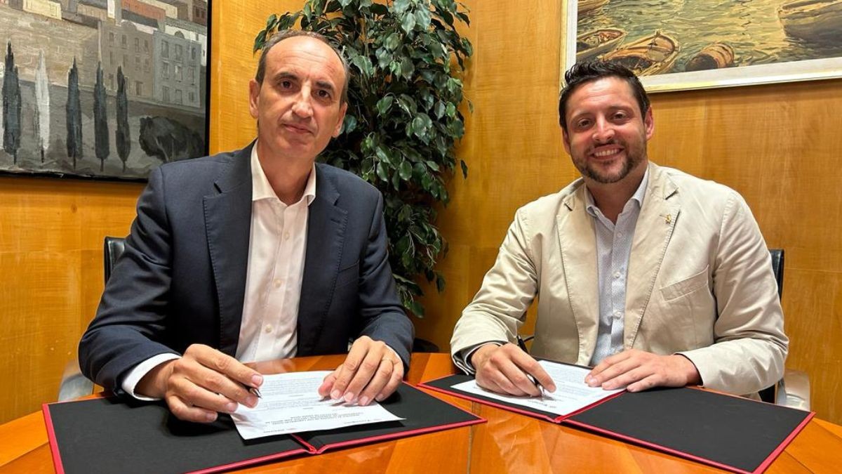 Sancho i Viñuales van signar l'ampliació de la col·laboració.