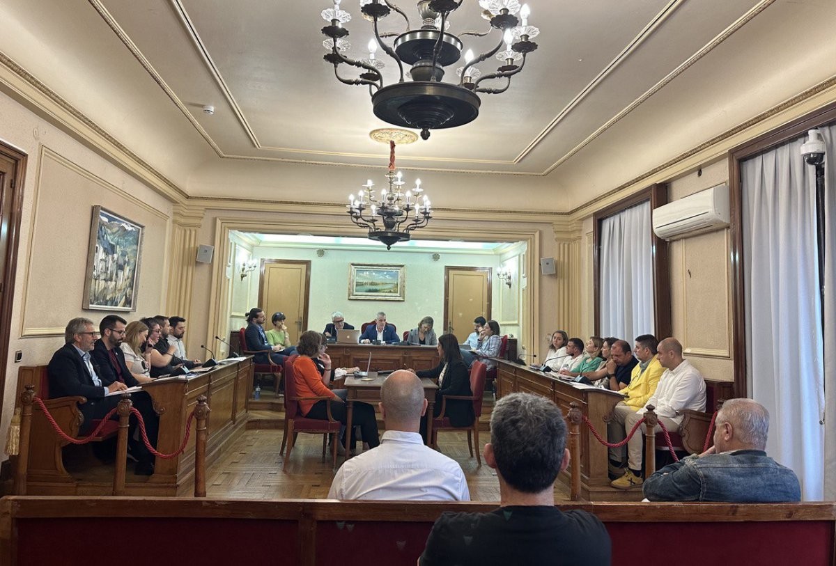 Ple municipal per aprovar les ordenances fiscals a l'Ajuntament d'Amposta 