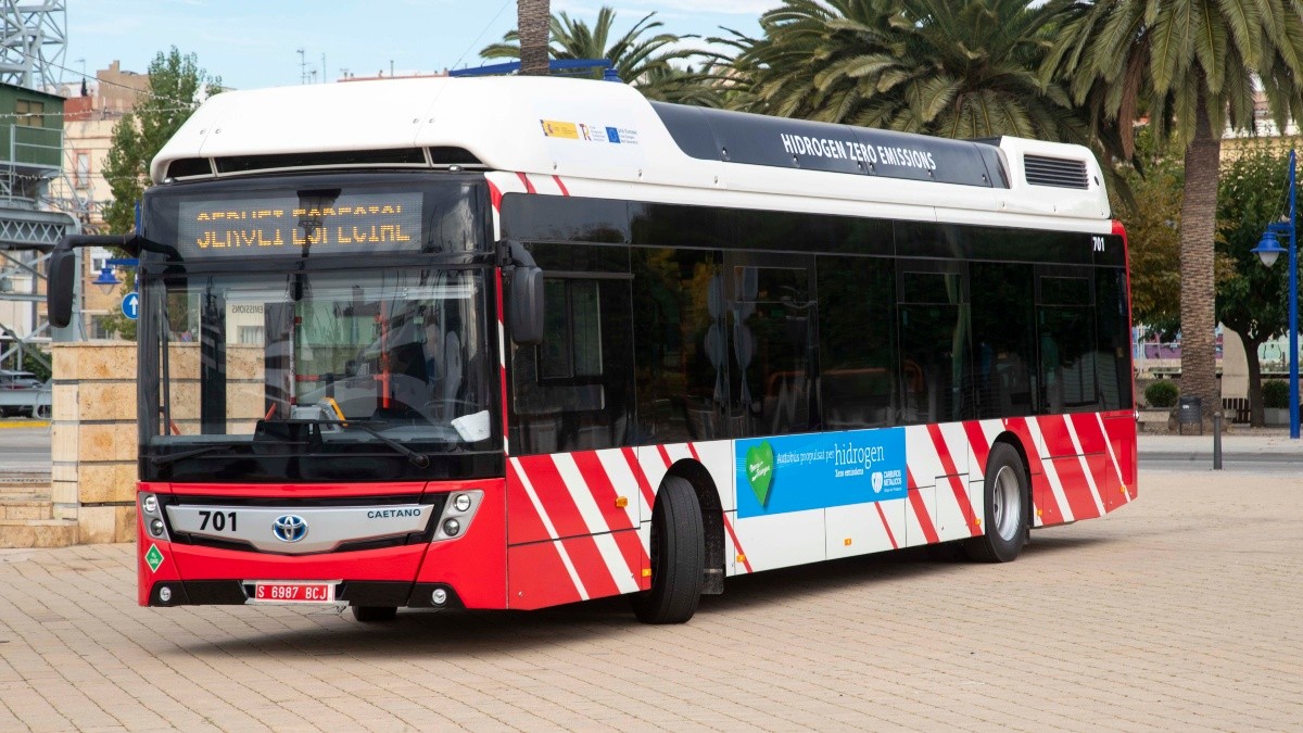 Imatge d'arxiu d'un dels autobusos de l'EMT de Tarragona.