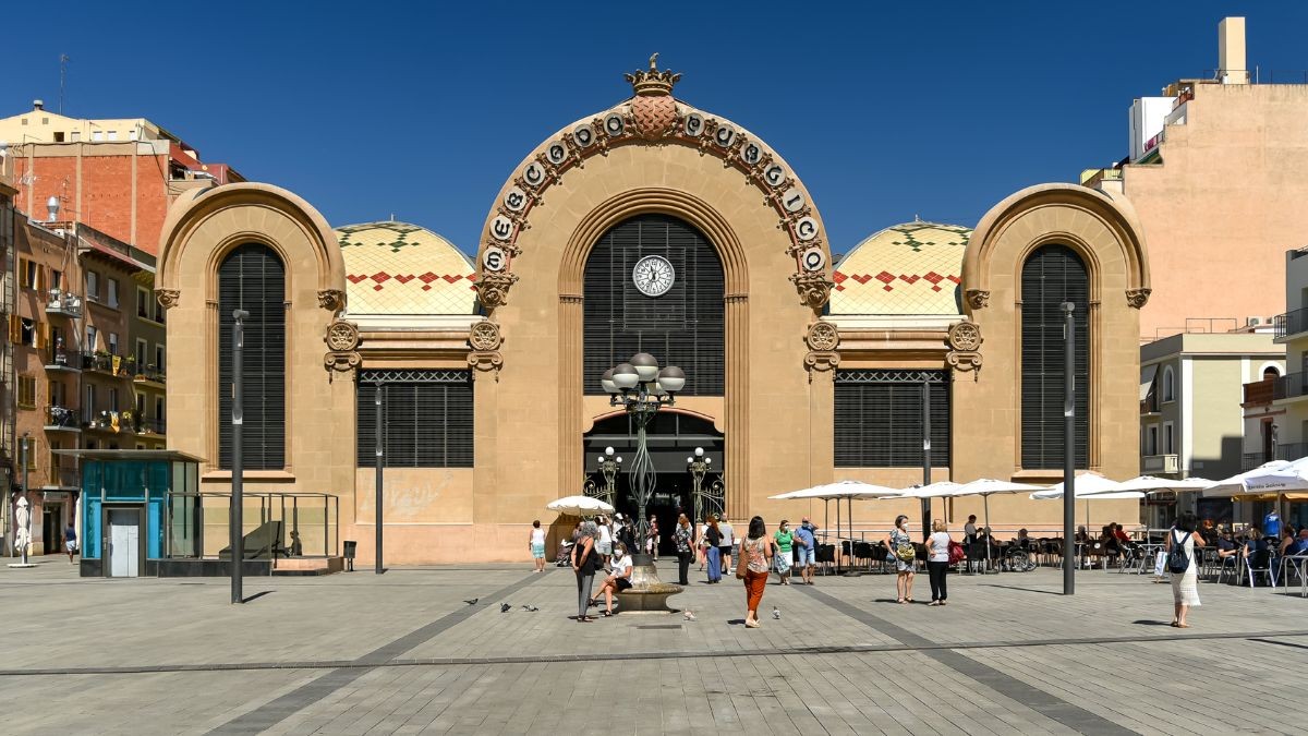 El Mercat de Tarragona estudiarà reduir els anys de concessió de les parades per fer més atractiva l'oferta.