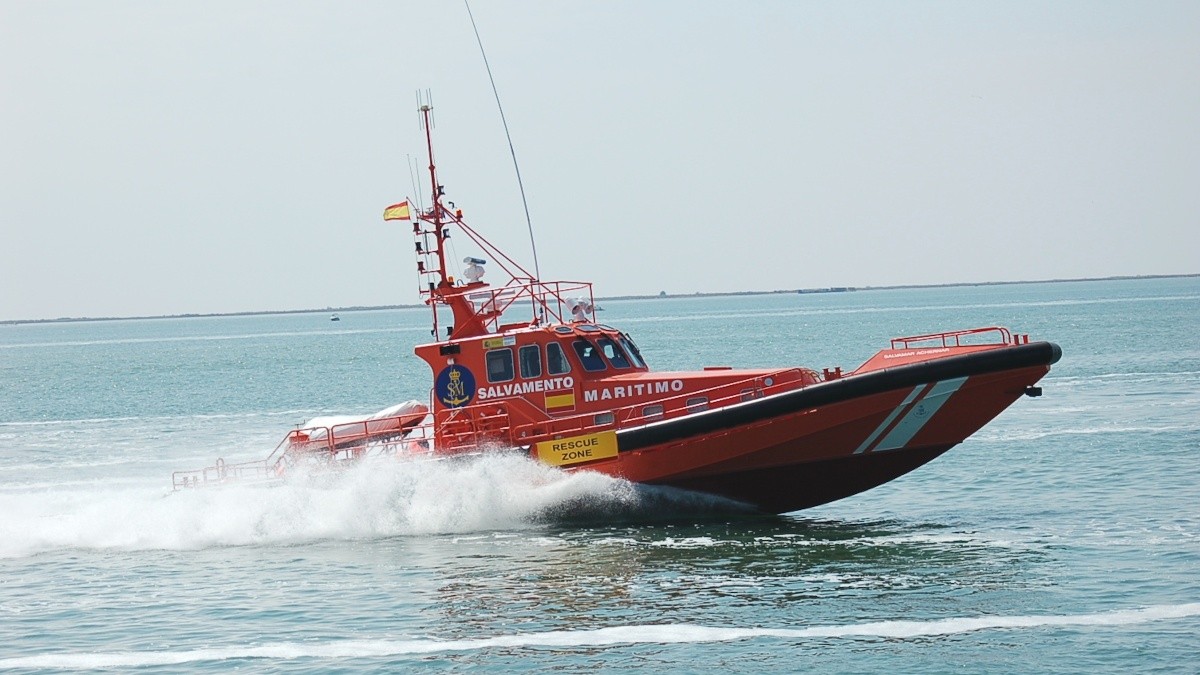 Imatge de l'embarcació Salvamar Achernar de Salvament Marítim.