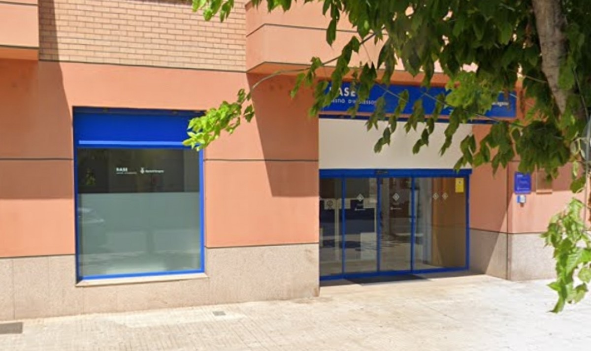 Oficina de BASE de Tortosa situada al barri de Ferreries 