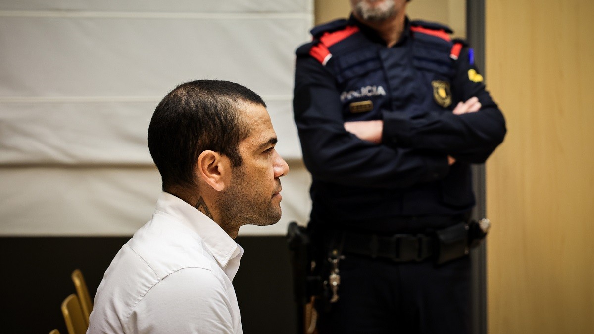 Alves, a l'Audiència de Barcelona pel seu judici per agressió sexual