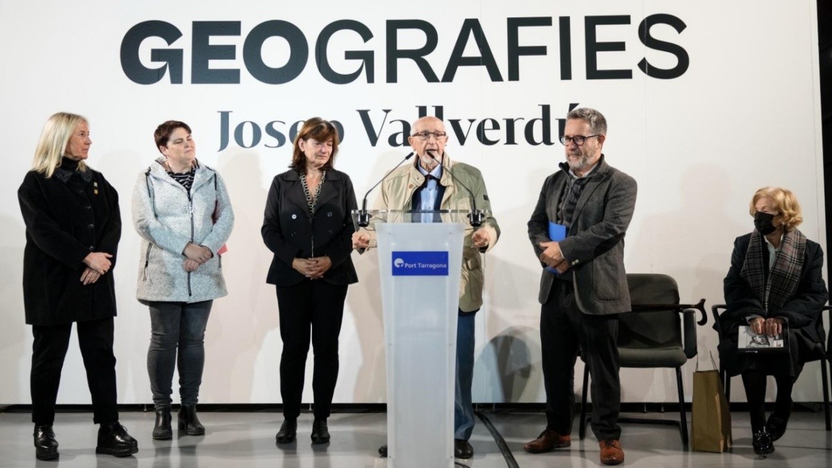 L'exposició sobre Josep Vallverdú es va inaugurar aquest dimecres 14 de febrer el Refugi 1 del Moll de Costa.