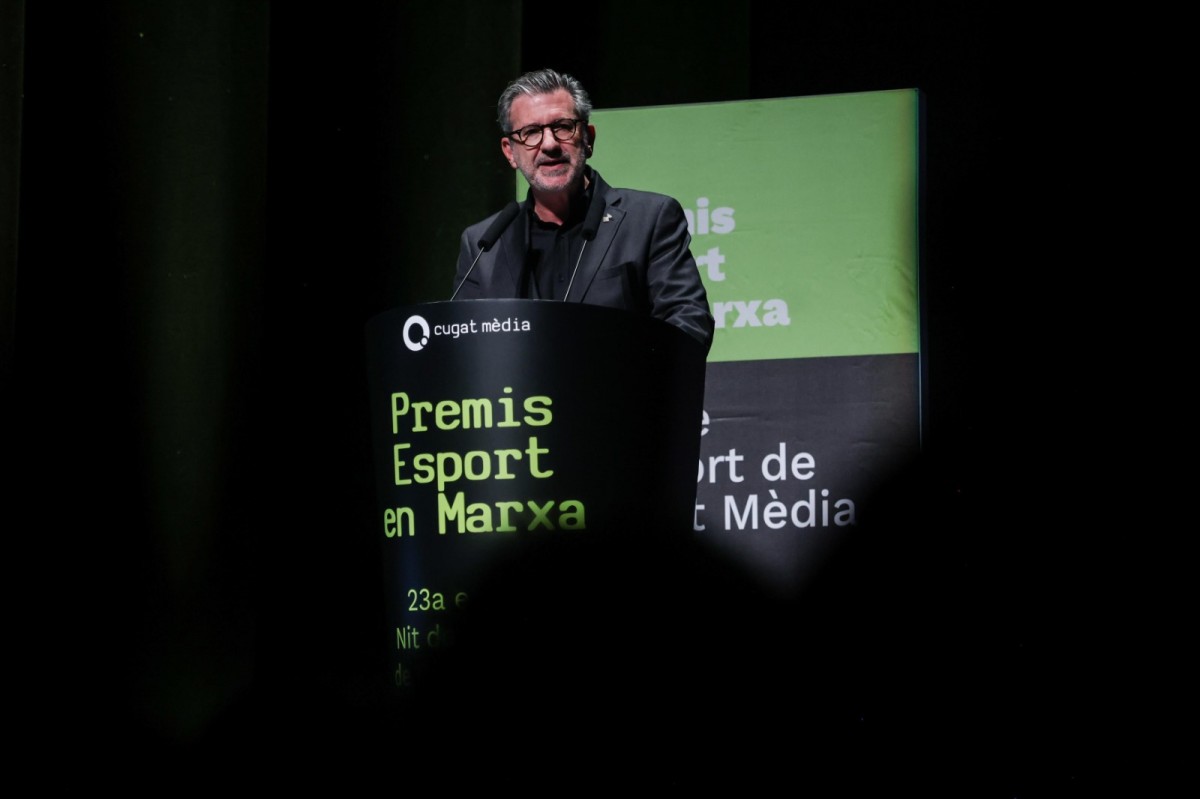L'alcalde Vallès, durant la gala dels Premis Esport en Marxa