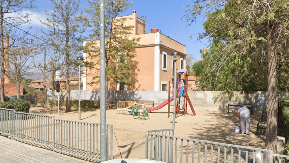 Imatge del parc infantil del carrer Bòbiles del Morell.