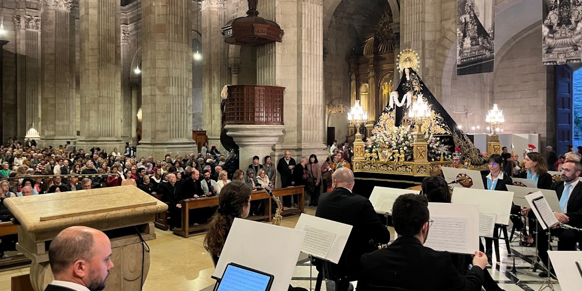 Un moment del concurs de marxes de Setmana Santa a la Catedral de Lleida 