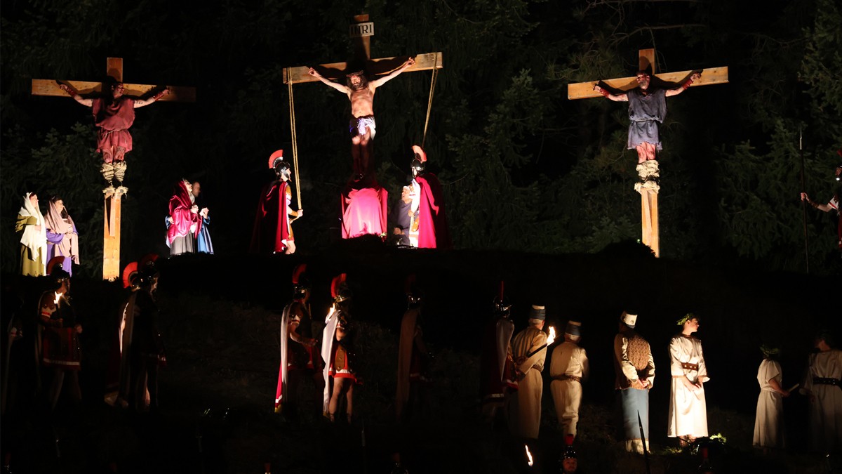 Via Crucis Vivent de Sant Hilari Sacalm aquest Divendres Sant a les nou de la nit.