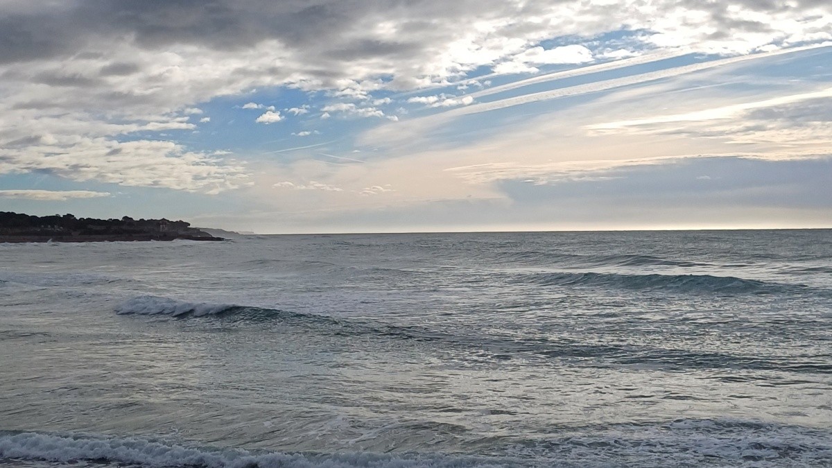 Aquest dijous les onades poden superar els 2,5 metres al litoral de Tarragona.