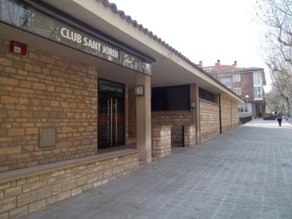 (Arxiu) Edifici de l'antic Club Sant Jordi que s'oferiria als escoltes en cas de no prosperar les negociacions