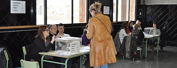Votacions al col·legi Lanaspa, en unes eleccions anteriors.