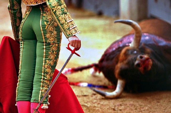 Un matador durant una corrida de Sant Isidro.