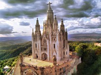 Vés a: La catedral gòtica de Barcelona s'adhereix al Dia de la Memòria 2013