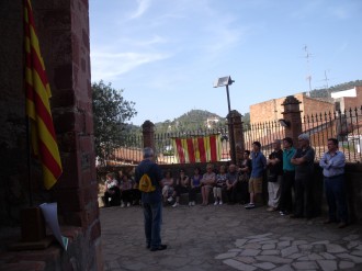 Vés a: Sant Climent de Llobregat repica a sometent pel Dia de la Memòria