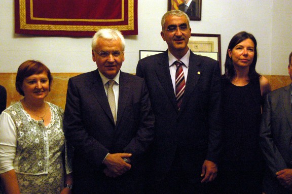 El conseller de Cutura, Ferran Mascarell, i l'alcalde de Berga, Juli Gendrau
