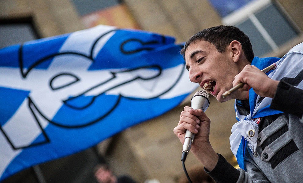 Un manifestant independentista escocès