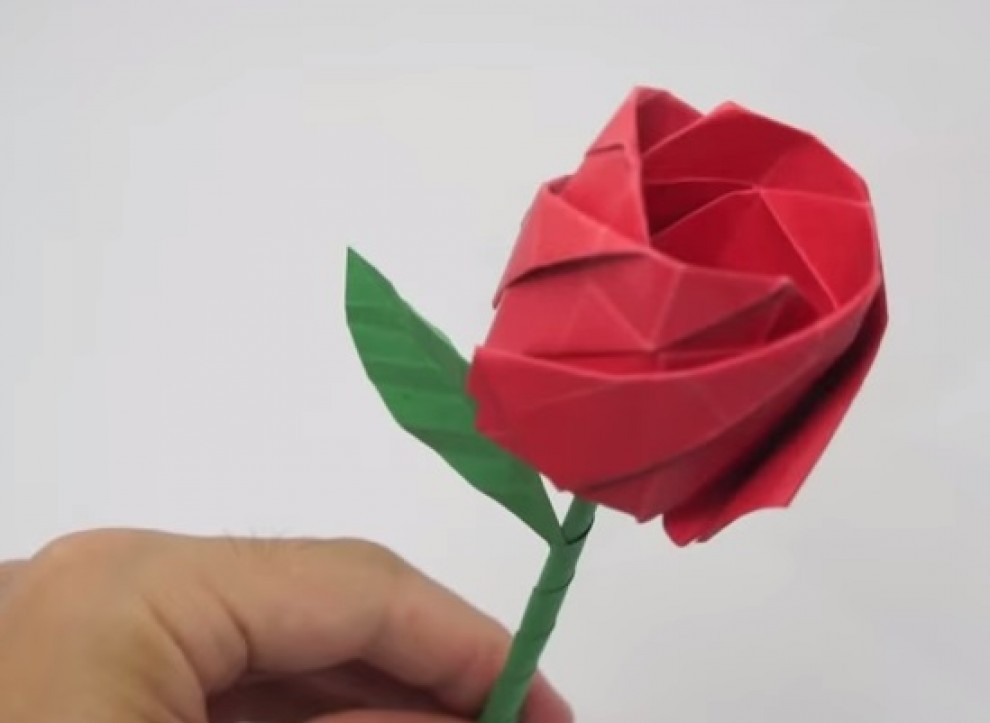Cinc idees originals per fer una rosa de Sant Jordi a mà | Canal ...