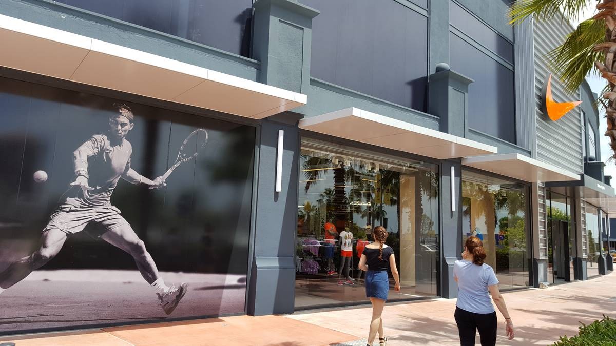 Nike obre una nova botiga a Terrassa | La del Palau