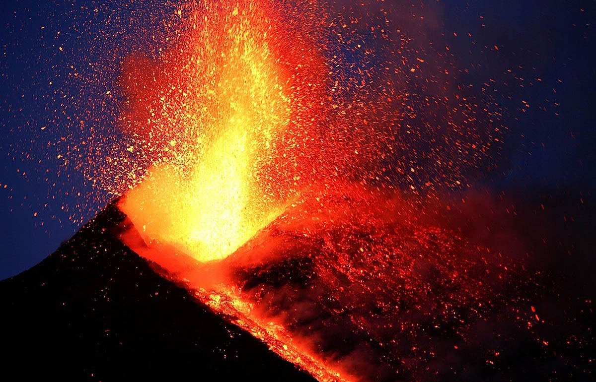 El volcà Etna torna a entrar en erupció | NacióDigital