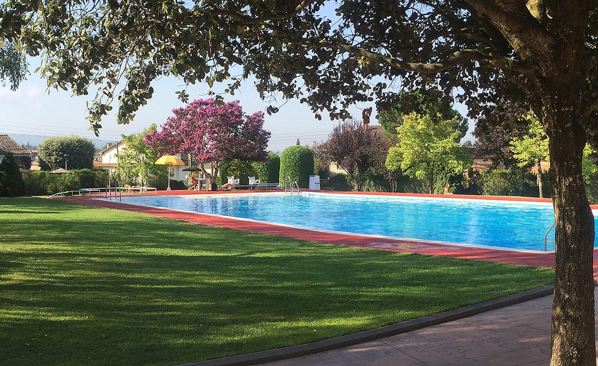 Suport de la Diputació per al manteniment de nou piscines d'Osona aquest  estiu