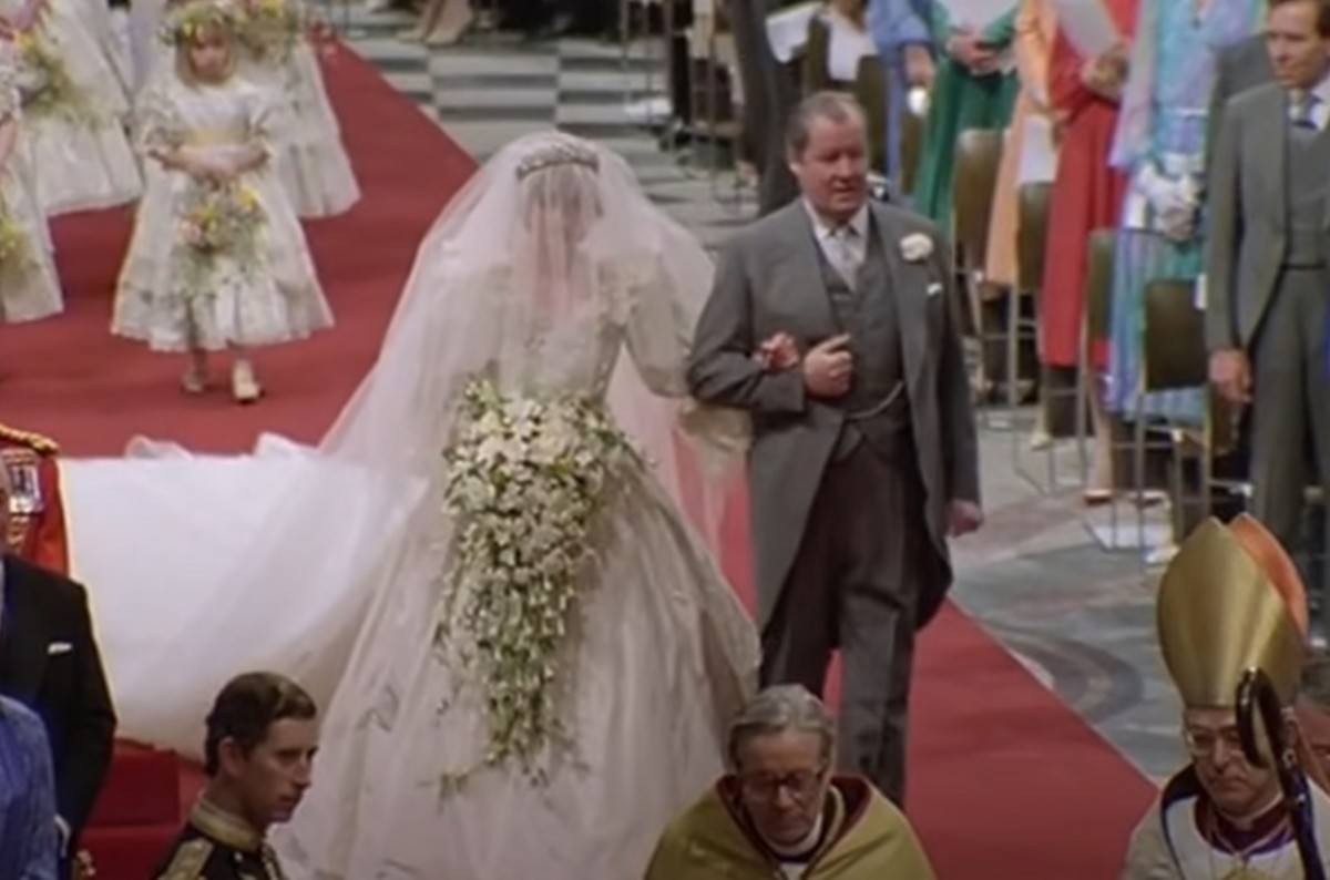 El Vestit De Boda De La Princesa Diana Provoca Una Batalla Legal 40 Anys Despres Naciodigital